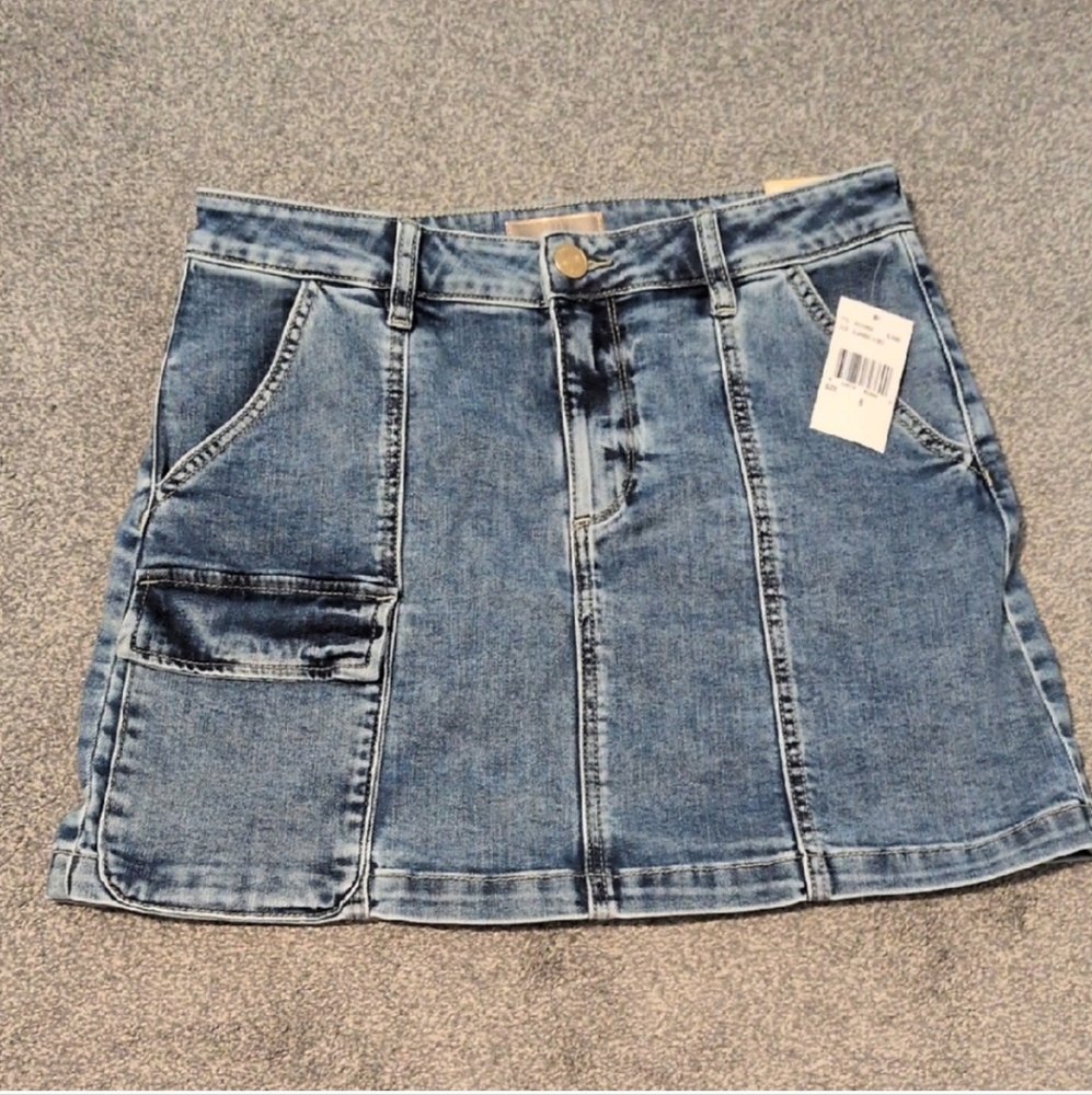 NWT Kut from the Kloth Zoe Denim Mini Skirt Size 6 - Picture 7 of 7